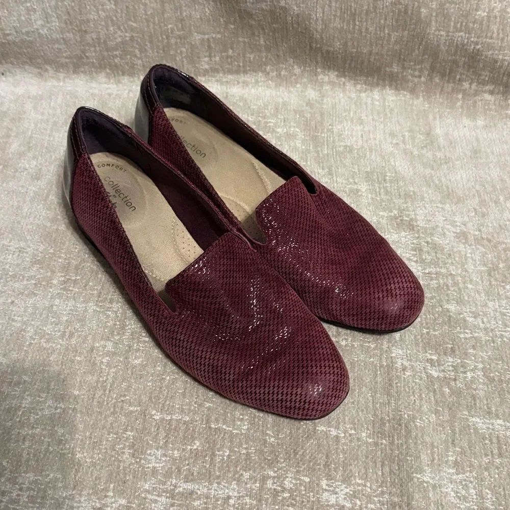 Clarks Collection Women's Juliet Hanley loafers in burgundy leather